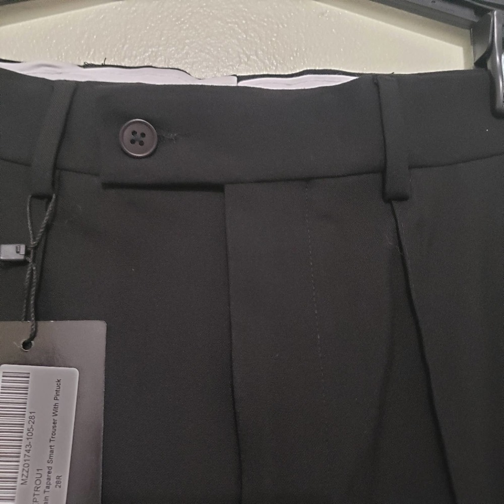 boohooMAN Skinny Plain Tapered Smart Trousers w/Pintuck - NWT - Picture 7 of 11